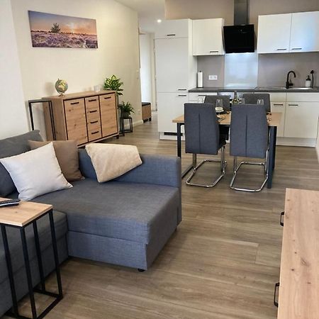 Moderne Ferienwohnung Mit Balkon Herxheim Luaran gambar