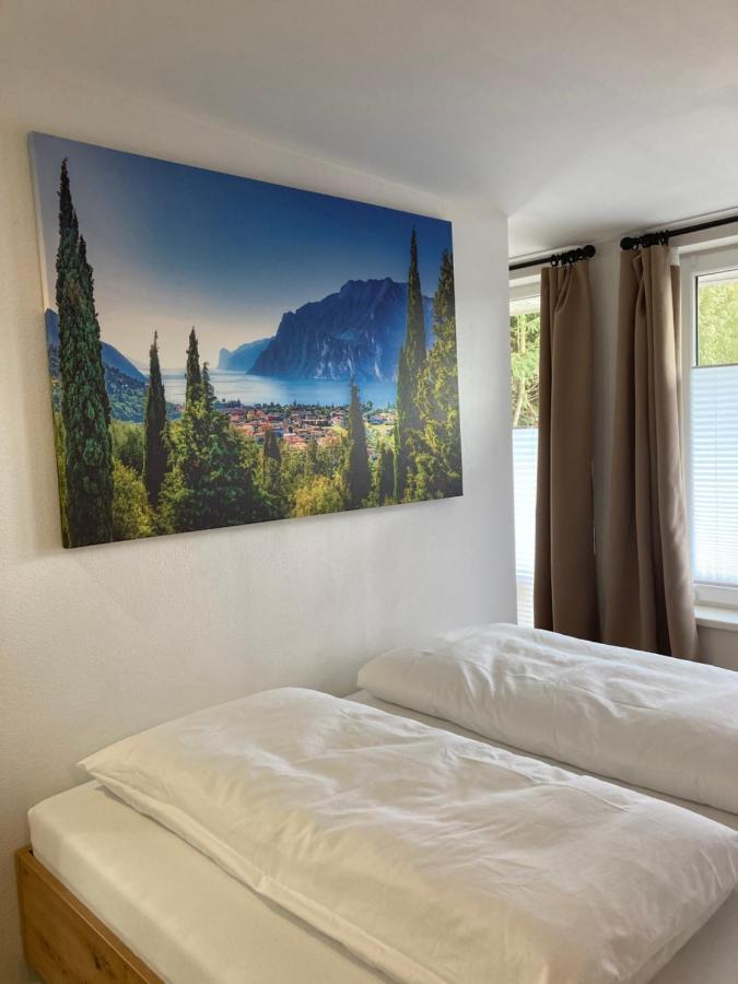 Moderne Ferienwohnung Mit Balkon Herxheim Luaran gambar