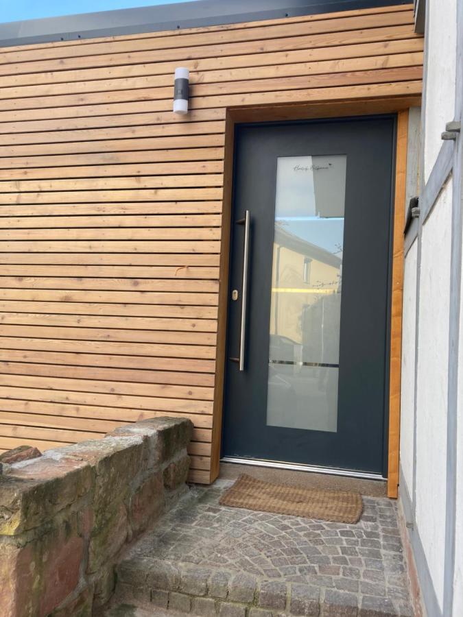 Moderne Ferienwohnung Mit Balkon Herxheim Luaran gambar